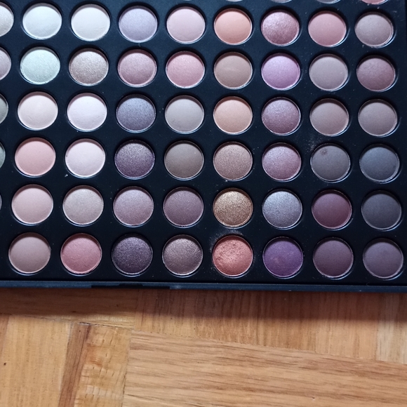 Warm Palette - Picture 5 of 8